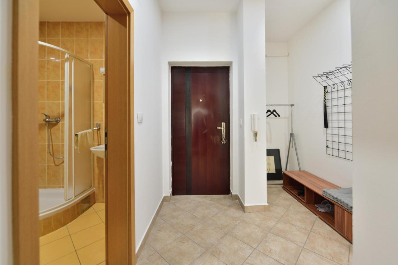 Apartman Miran Осиек Экстерьер фото